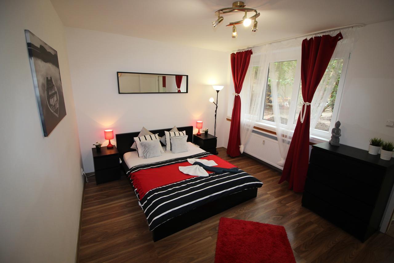 Smart City Prague Apartment Eksteriør billede