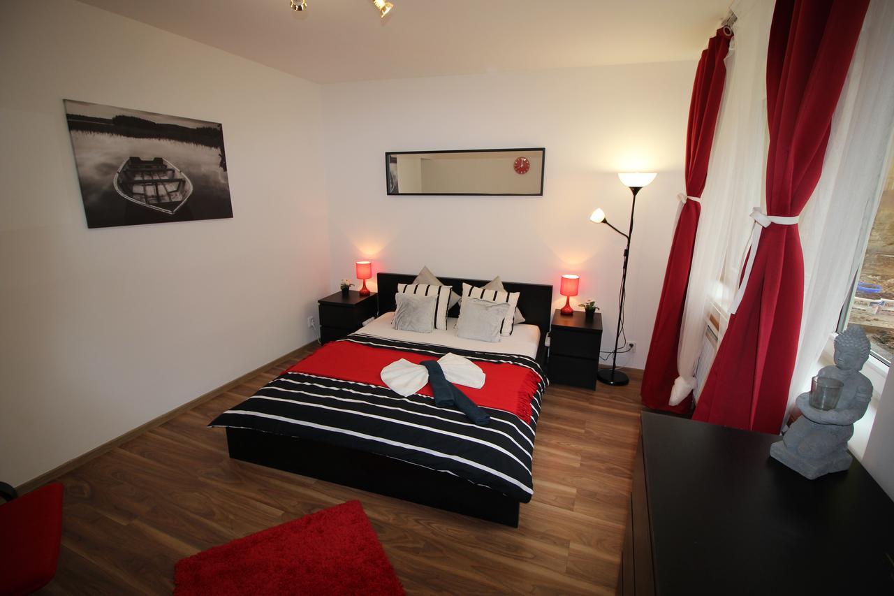 Smart City Prague Apartment Eksteriør billede